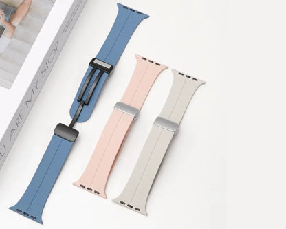 Silicone Magnetic Buckle Apple Watch Band – Blue