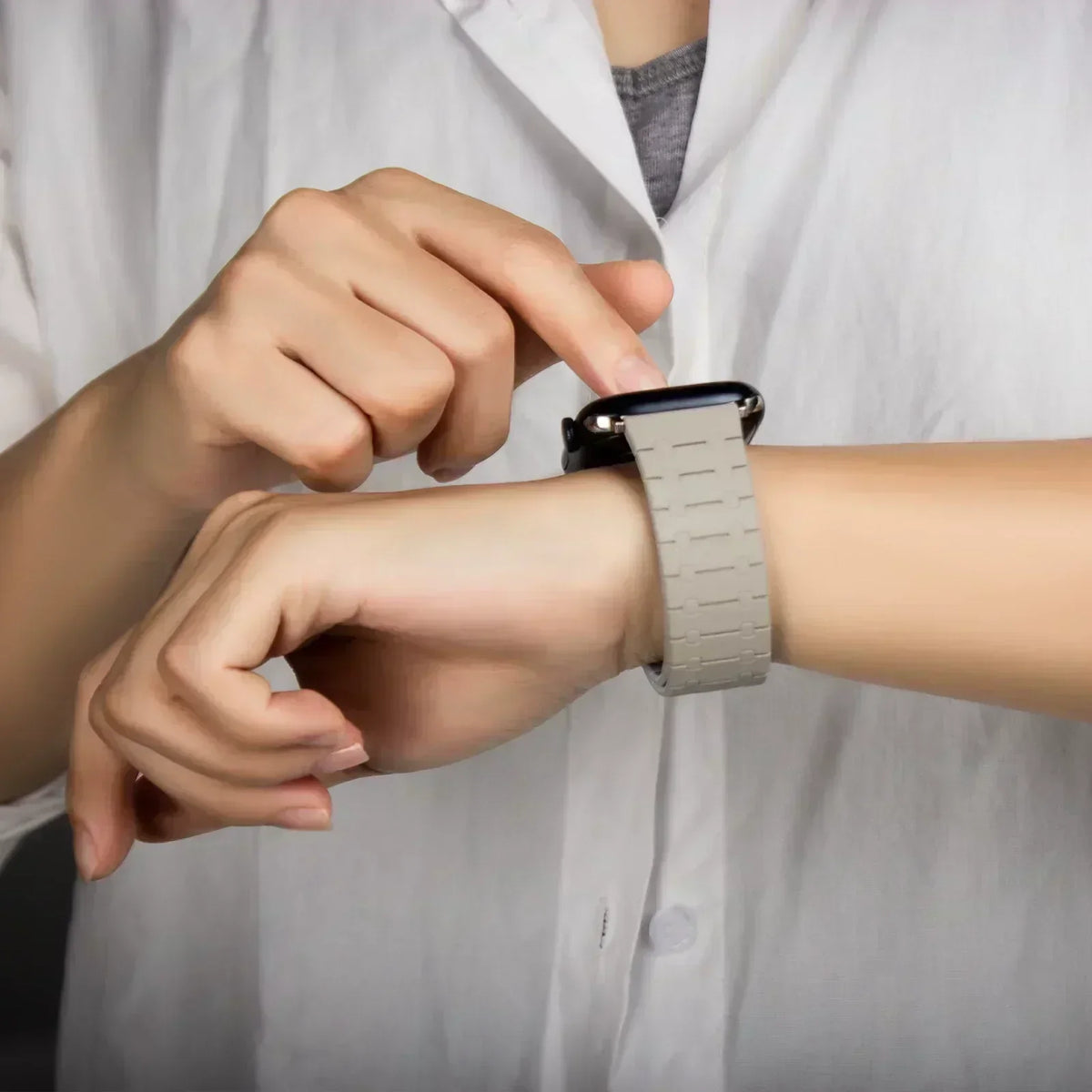 Magnetic Link Silicone Band for Apple Watch – Orange